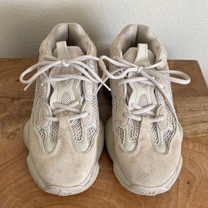 Yeezy 500 'Blush' – Size US 7 M